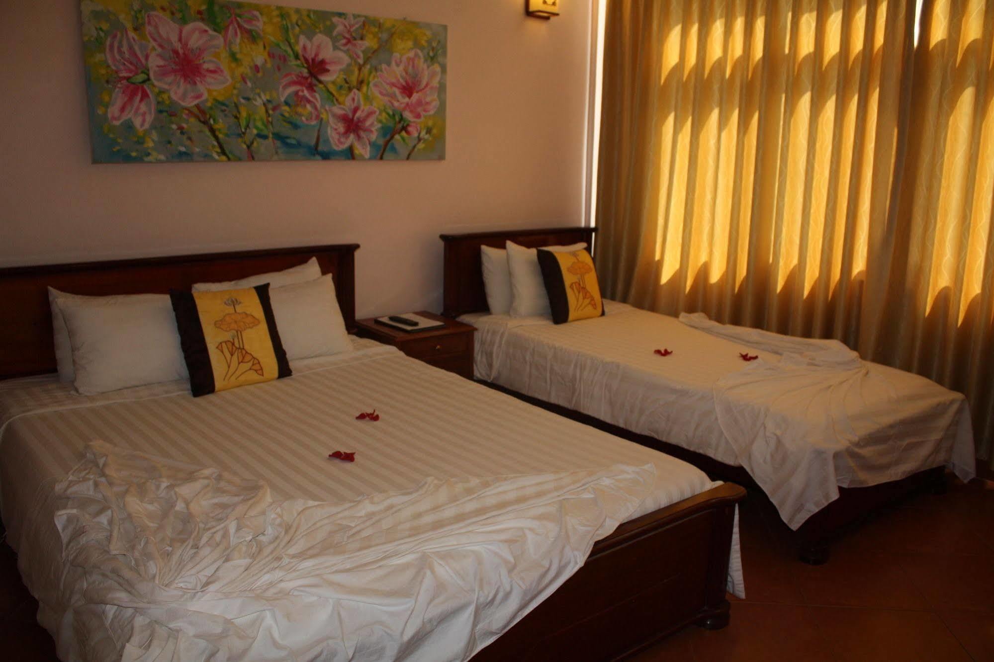 Holiday Diamond Hotel เว้ ภายนอก รูปภาพ