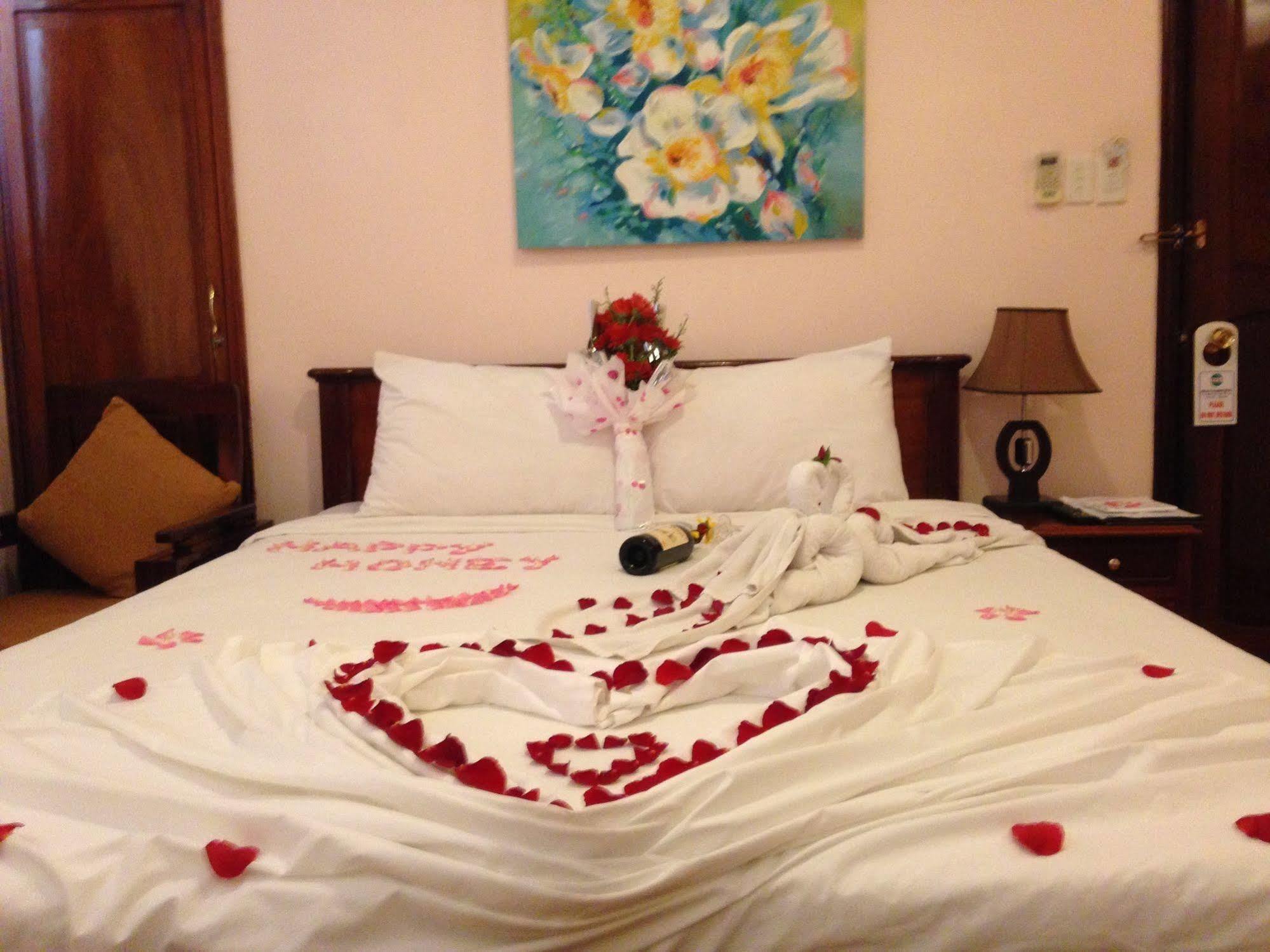 Holiday Diamond Hotel เว้ ภายนอก รูปภาพ