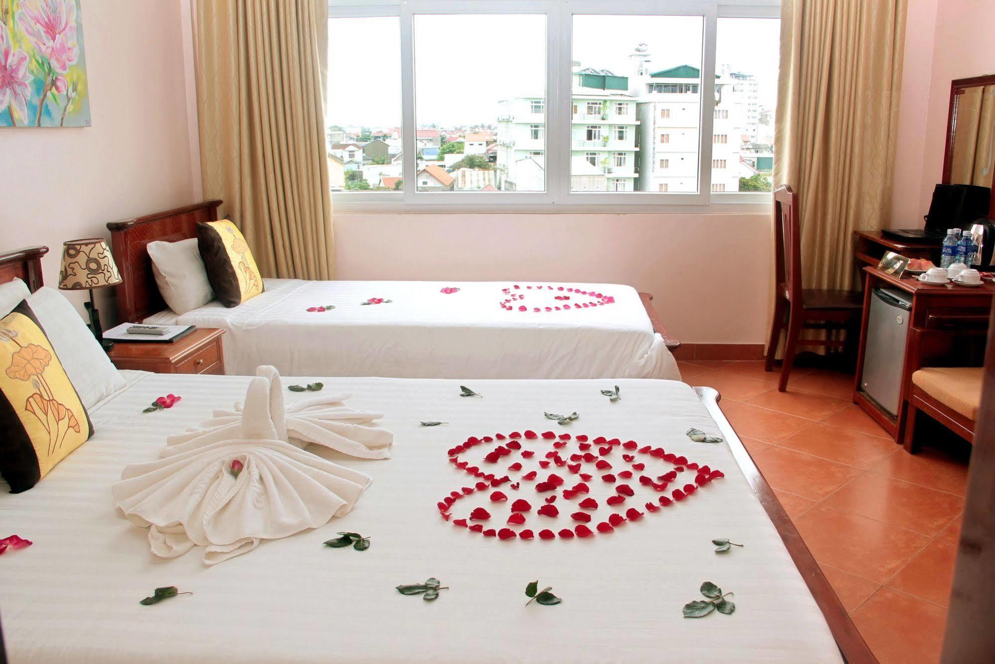 Holiday Diamond Hotel เว้ ภายนอก รูปภาพ