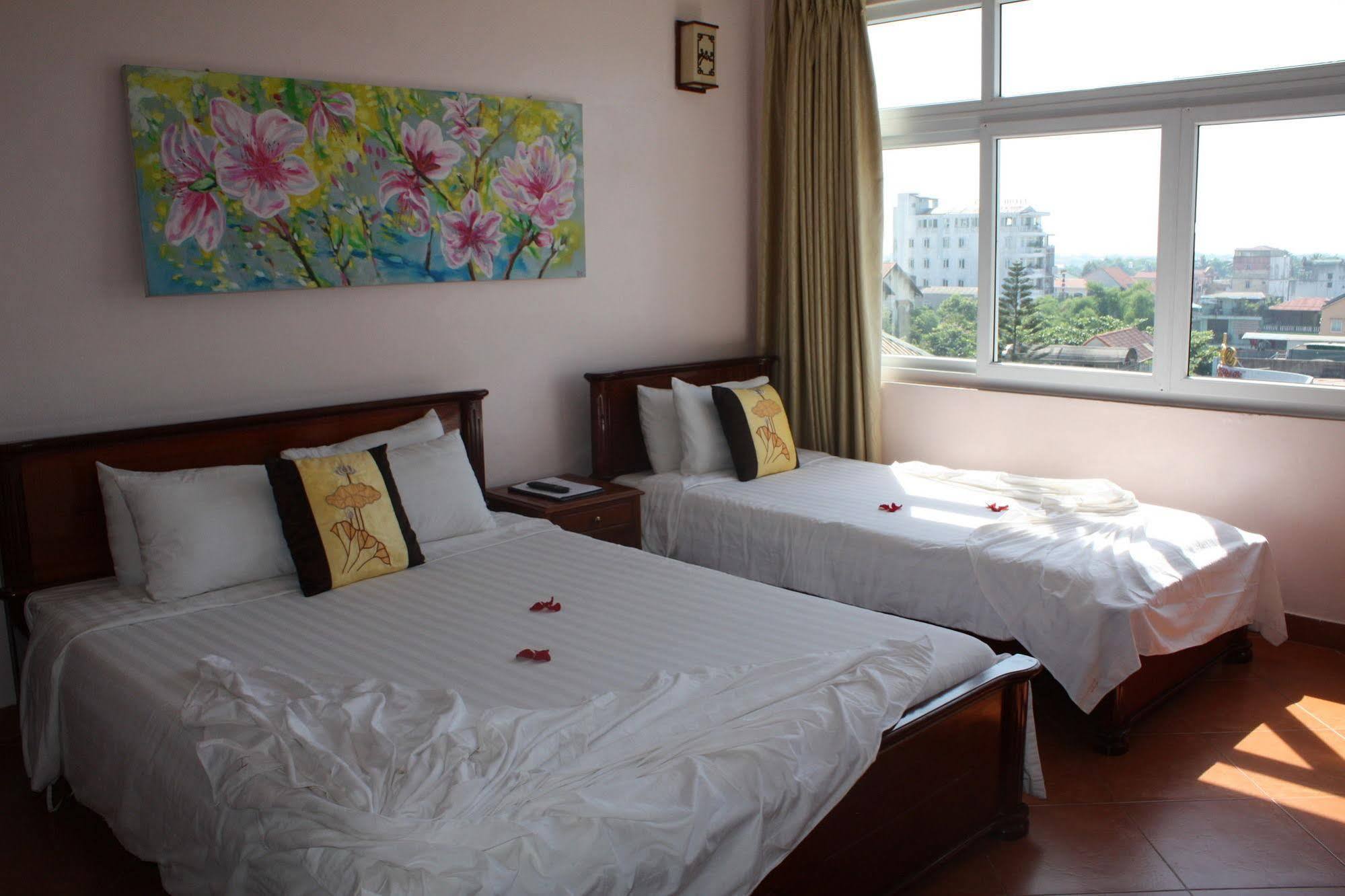 Holiday Diamond Hotel เว้ ภายนอก รูปภาพ